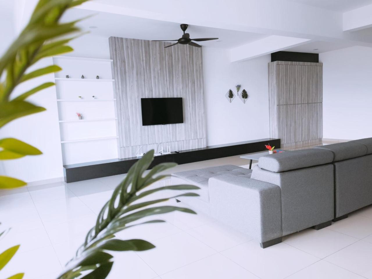 Traveler's homestay 旅人窝@ The Venus Sitiawan Kampong Lumut Kiri 外观 照片
